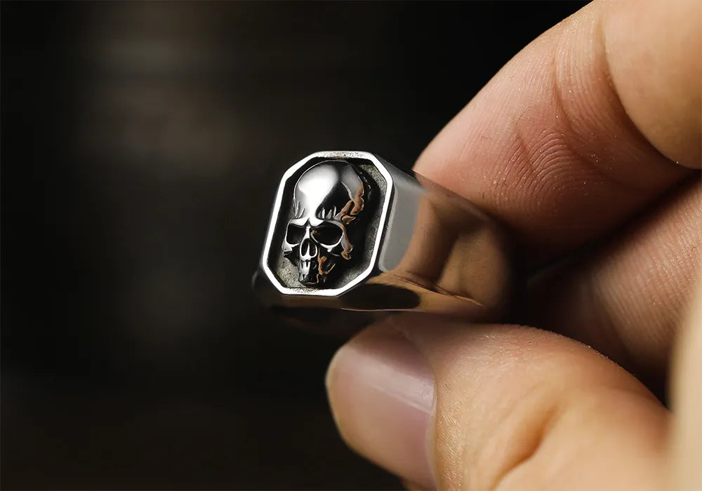 WOLFHA Retro Punk Gothic Simple Skull Ring
