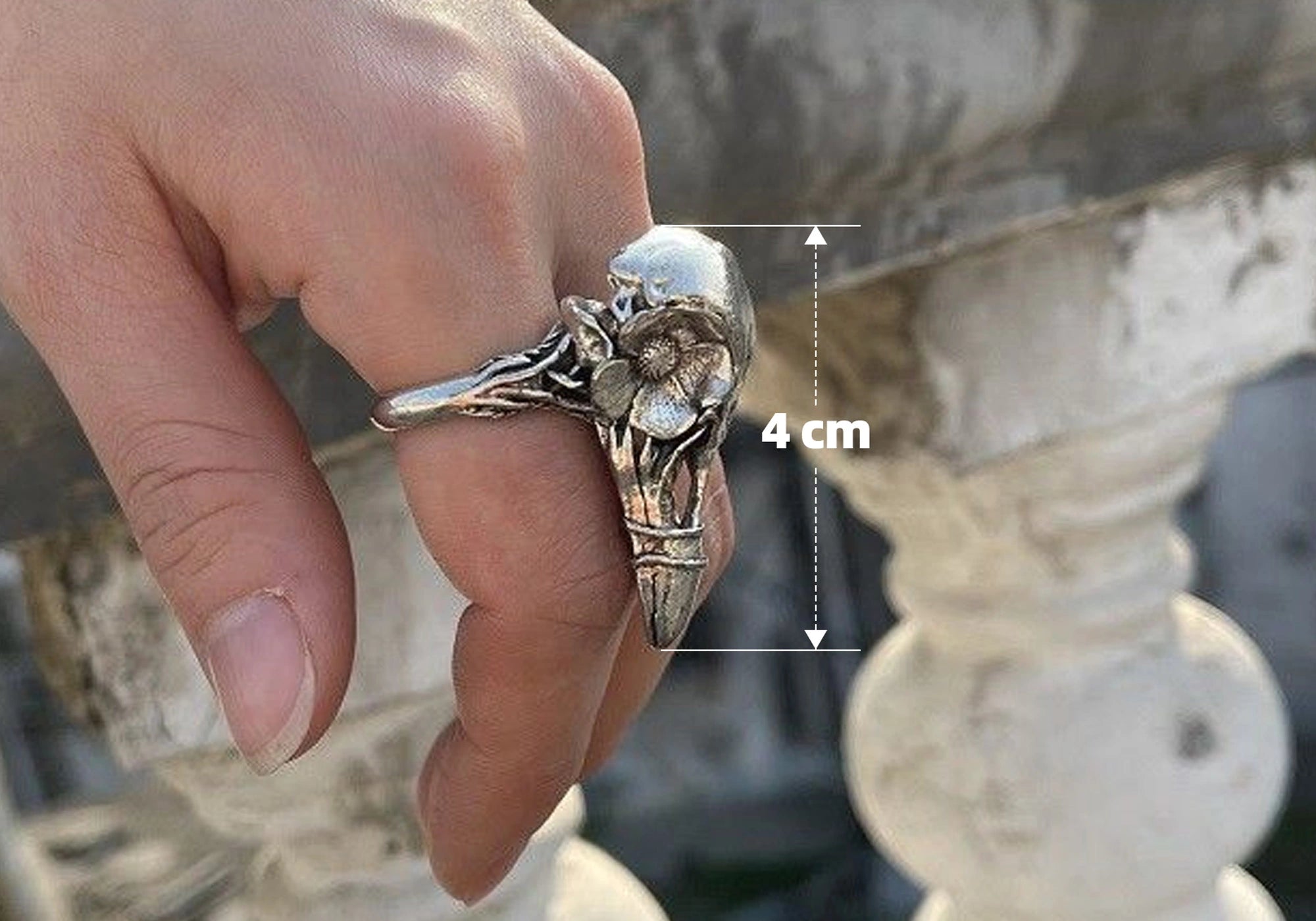 Vintage_Raven_Skull_with_Flower_Ring