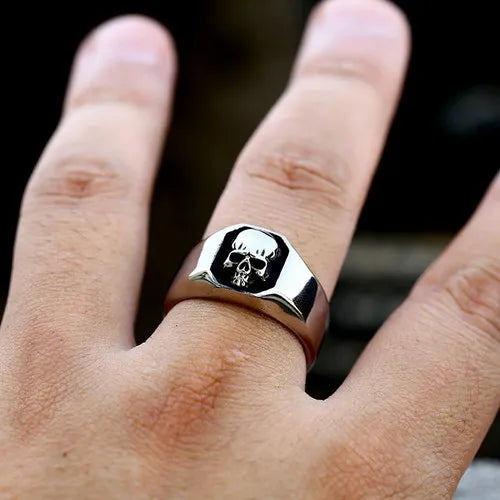 Simple hot sale skull ring