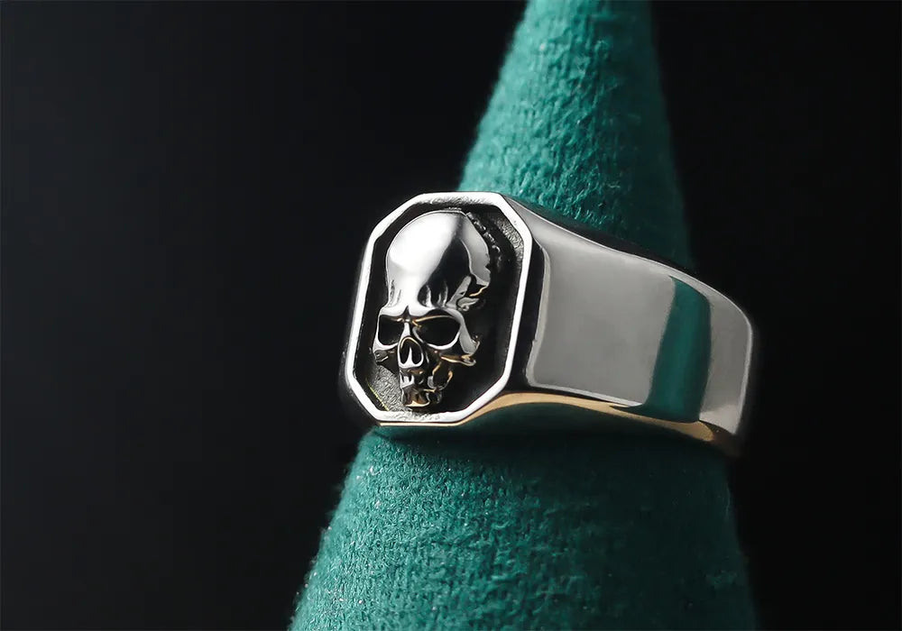 WOLFHA Retro Punk Gothic Simple Skull Ring