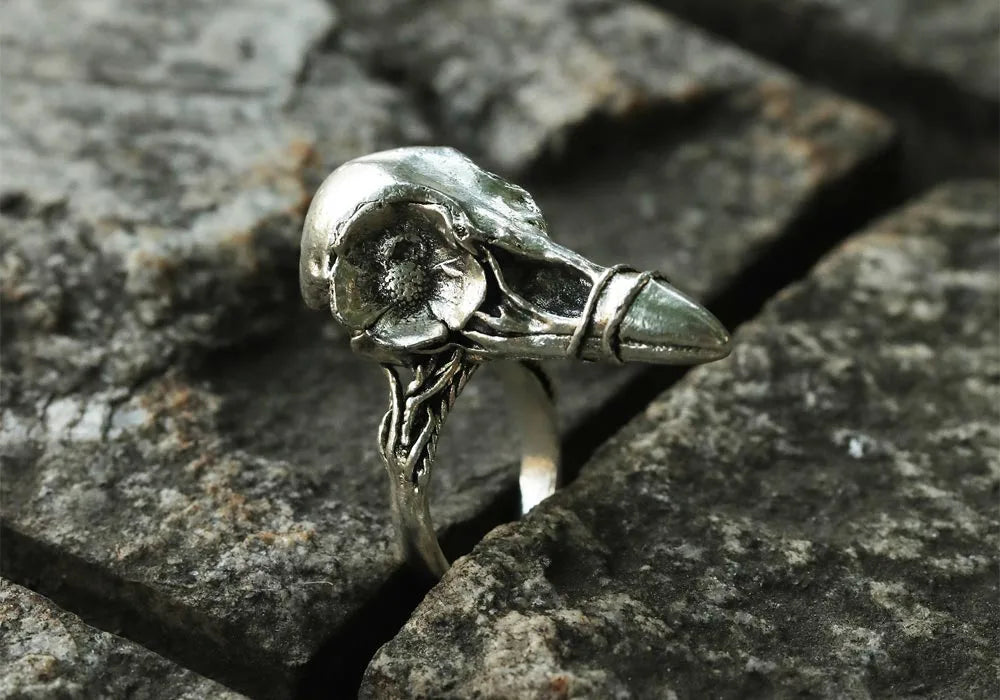 Vintage_Raven_Skull_with_Flower_Ring