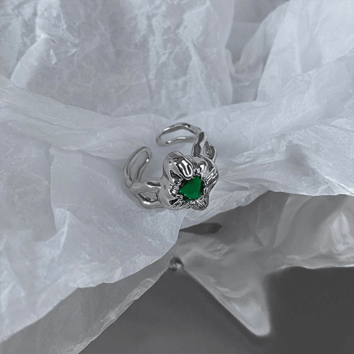 Wolfha Jewelry Irregular Wrinkled Surface Geometric Green Gemstone Opening Women's Titanium Steel Rings 2